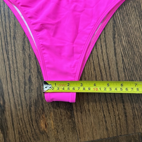 Hot Pink 2 Piece Women’s Triangle High Cut Bikini Swimsuit Set Size Large - Picture 11 of 13